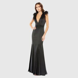 Mac Duggal Feather Shoulder V Neck Gown 68137 Black Size 2 NEW NWT